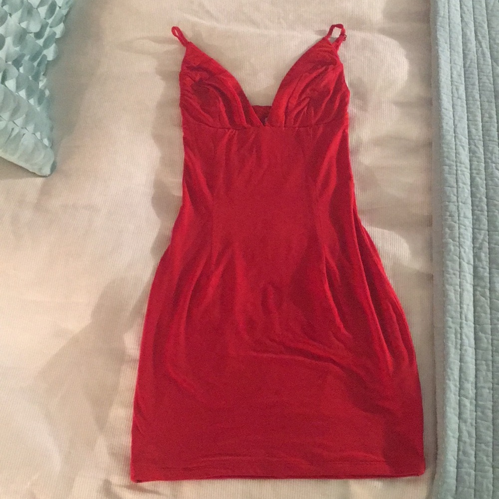Red bodycon dress
